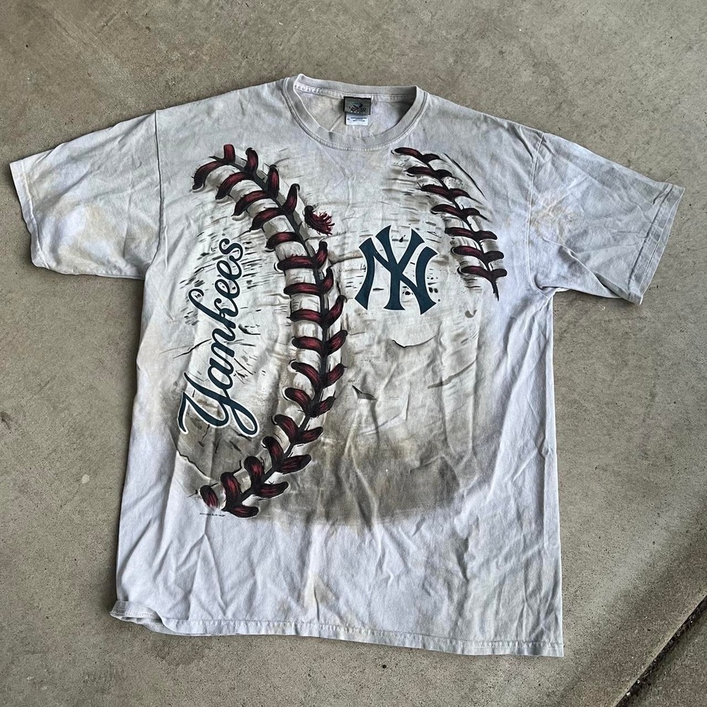 2000s Liquid Blue New York Yankees baseball Shirt size XL